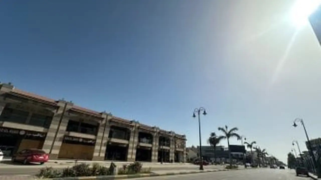 الأرصاد تحذر من رياح محملة بالأتربة وأمطار متوقعة في المناطق المكشوفة غداً